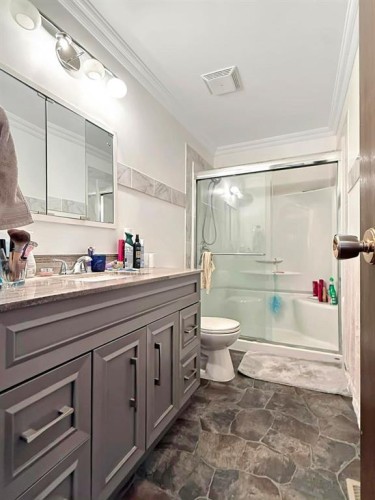 10650 104Th Avenue, Grande Cache, AB - Indoor Photo Showing Bathroom