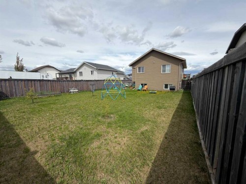 9520 92 Street, Wembley, AB - Outdoor