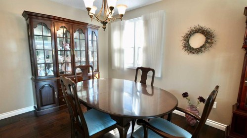 8101 95 Street, Peace River, AB - Indoor Photo Showing Dining Room