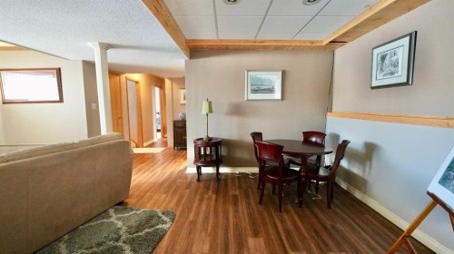 8101 95 Street, Peace River, AB - Indoor Photo Showing Dining Room