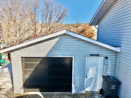 8101 95 Street, Peace River, AB - Outdoor