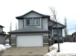 8821 Lakeland Drive Grande Prairie, AB T8X 1V8