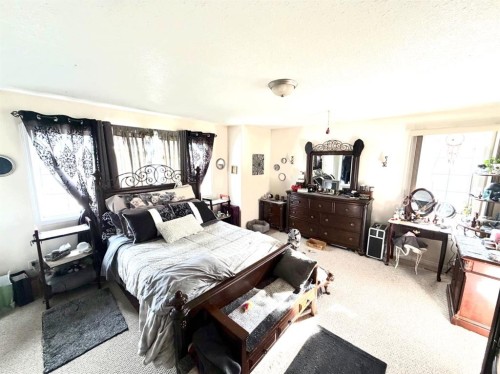 8821 Lakeland Drive, Grande Prairie, AB - Indoor Photo Showing Bathroom