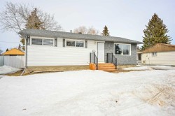 9804 95 Street Grande Prairie, AB T8V 1Z4