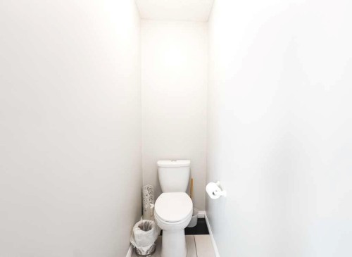 10705 101 Avenue, La Crete, AB - Indoor Photo Showing Bathroom