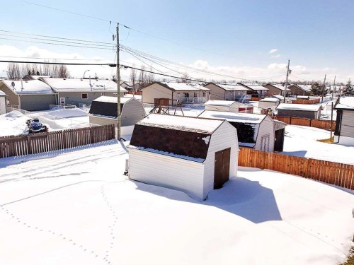 10705 101 Avenue, La Crete, AB - Outdoor