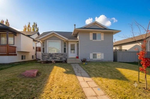 108 Pinnacle Boulevard  Grande Prairie, AB T8W 2V7