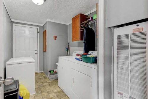 8930 89St, Grande Prairie, AB - Indoor Photo Showing Laundry Room
