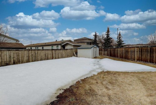 8930 89St, Grande Prairie, AB - Outdoor