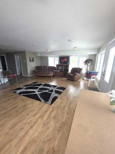 #10-1St Avenue Key Cove Estates, Joussard, AB - Indoor