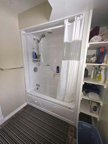 #10-1St Avenue Key Cove Estates, Joussard, AB - Indoor Photo Showing Other Room