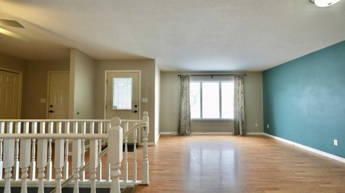 4817 54 Avenue, Grimshaw, AB - Indoor Photo Showing Other Room