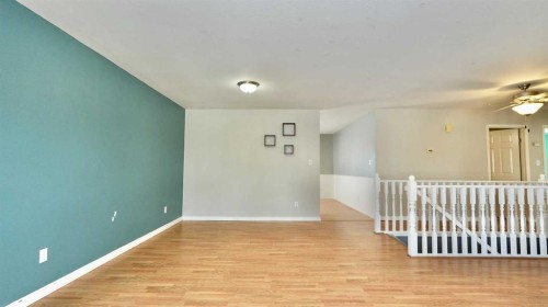 4817 54 Avenue, Grimshaw, AB - Indoor Photo Showing Other Room