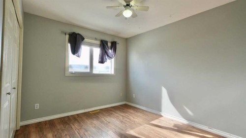 4817 54 Avenue, Grimshaw, AB - Indoor Photo Showing Other Room