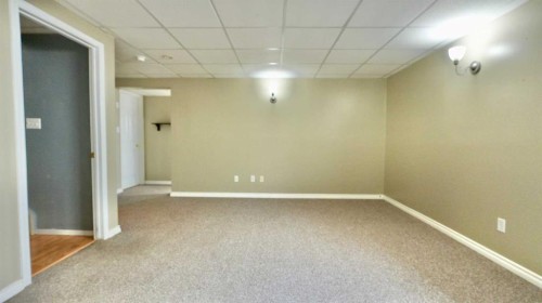 4817 54 Avenue, Grimshaw, AB - Indoor Photo Showing Other Room