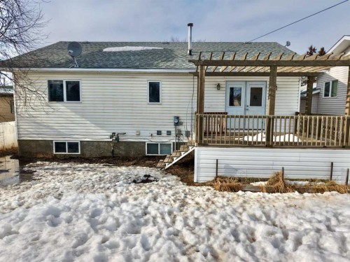 4817 54 Avenue, Grimshaw, AB - Outdoor