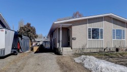 9514 76 Avenue Grande Prairie, AB T8V 4T6