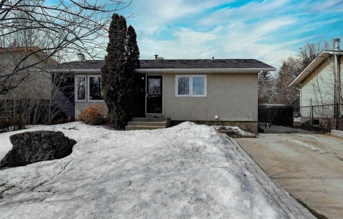 7642 Patterson Drive  Grande Prairie, AB T8V 3Z6