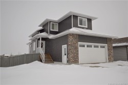 49 Pinnacle Lake Drive Grande Prairie, AB T8W 0A9