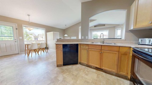 8941 70 Avenue, Grande Prairie, AB 