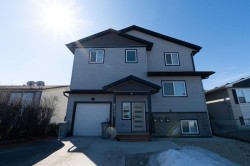 9313 103 Avenue Grande Prairie, AB T8V 1B2