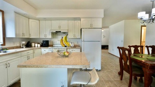 10302 83 Street, Peace River, AB - Indoor Photo Showing Kitchen