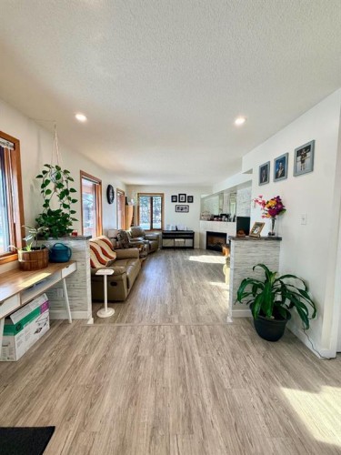 9202 95 Ave, La Crete, AB - Indoor