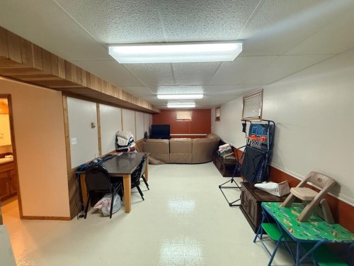 9202 95 Ave, La Crete, AB - Indoor Photo Showing Other Room