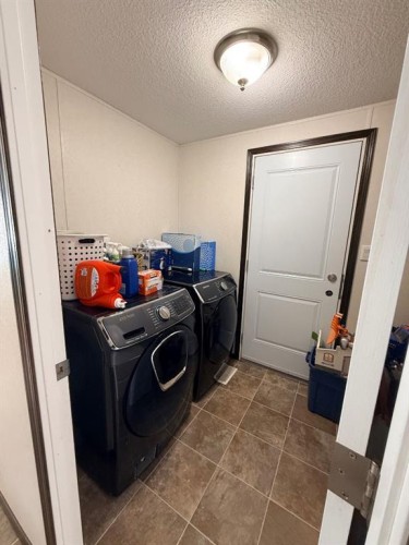 12072 Twp Rd 1072, La Crete, AB - Indoor Photo Showing Laundry Room