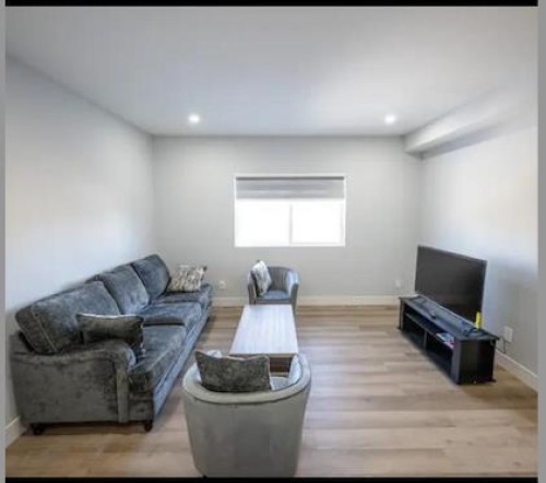 9313 103 Avenue, Grande Prairie, AB - Indoor