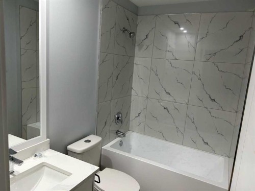 9313 103 Avenue, Grande Prairie, AB - Indoor Photo Showing Bathroom