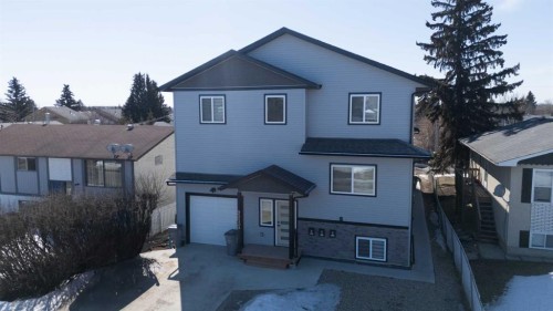 9313 103 Avenue, Grande Prairie, AB - Outdoor