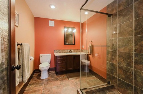 69479 Rr72, Grovedale, AB - Indoor Photo Showing Bathroom
