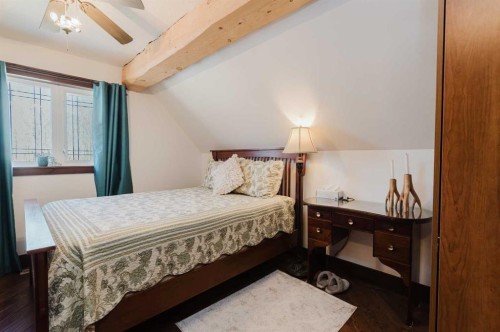 69479 Rr72, Grovedale, AB - Indoor Photo Showing Bedroom