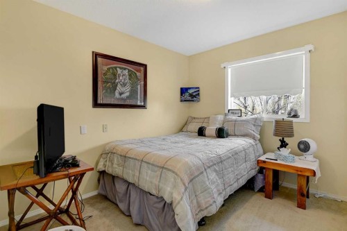 308 11Th Avenue, Beaverlodge, AB - Indoor Photo Showing Bedroom