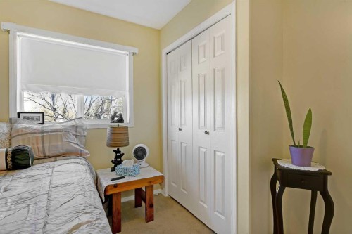 308 11Th Avenue, Beaverlodge, AB - Indoor Photo Showing Bedroom