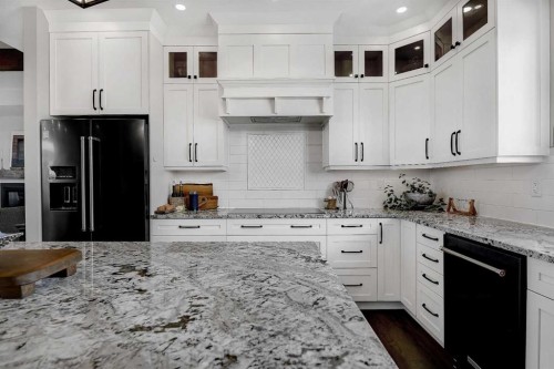 A-720017 Range Road 54, Rural Grande Prairie No. 1, County Of, AB - Indoor Photo Showing Kitchen With Upgraded Kitchen