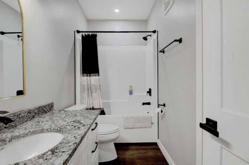 A-720017 Range Road 54, Rural Grande Prairie No. 1, County Of, AB - Indoor Photo Showing Bathroom