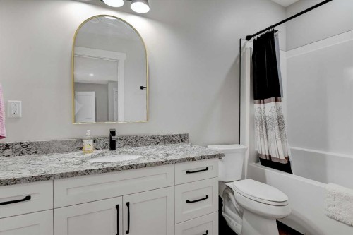A-720017 Range Road 54, Rural Grande Prairie No. 1, County Of, AB - Indoor Photo Showing Bathroom
