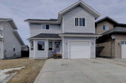 9707 101B Avenue Sexsmith, AB T0H 3C0