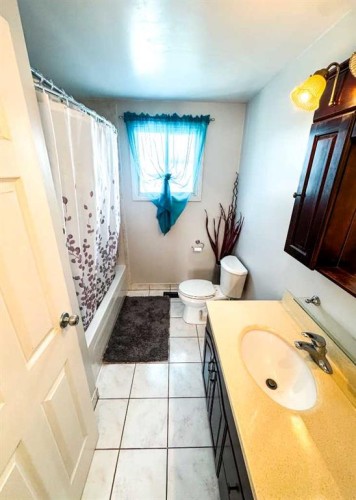 11237 91 Street, Peace River, AB 