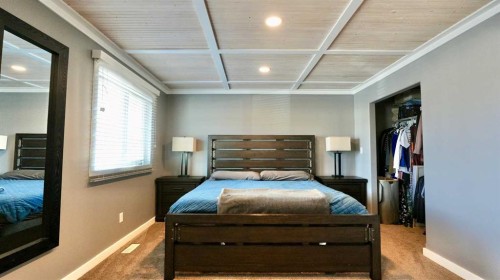 9610 77 Avenue, Peace River, AB - Indoor Photo Showing Bedroom