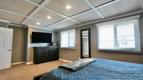 9610 77 Avenue, Peace River, AB - Indoor Photo Showing Bedroom