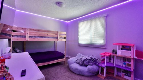 9610 77 Avenue, Peace River, AB - Indoor Photo Showing Bedroom