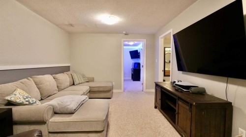9610 77 Avenue, Peace River, AB - Indoor