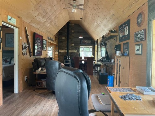 7923 Range Road 73, Rural Saddle Hills County, AB - Indoor Photo Showing Other Room