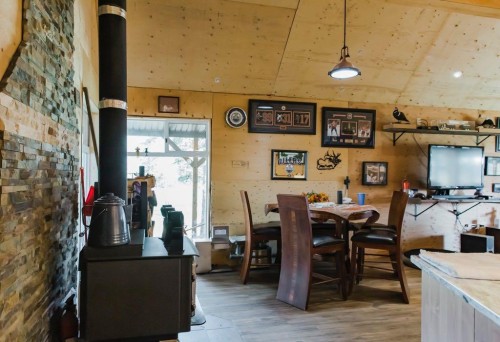 7923 Range Road 73, Rural Saddle Hills County, AB - Indoor Photo Showing Dining Room