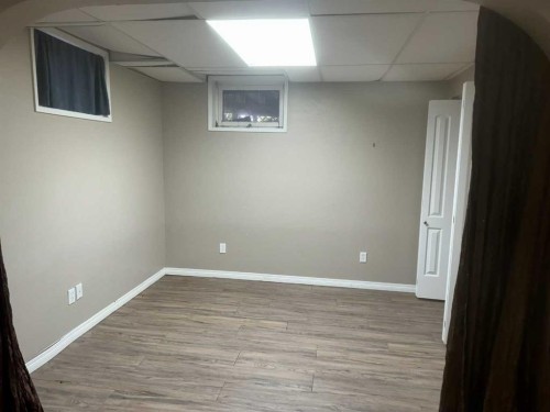 121 2 Avenue, Falher, AB - Indoor Photo Showing Other Room