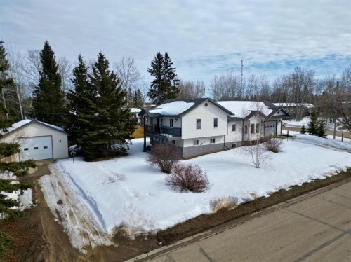 4501 52 Street  Fort Vermilion, AB T0H 2H0