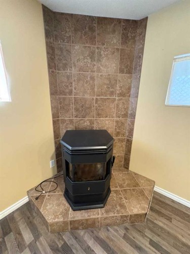 9117 134 Avenue, Peace River, AB - Indoor